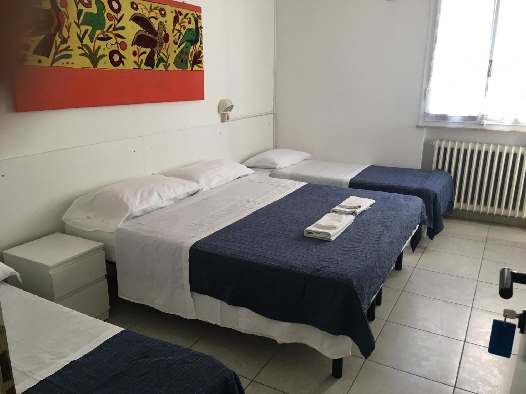 Hotel Maddalena Marina di Ravenna Oda fotoğraf