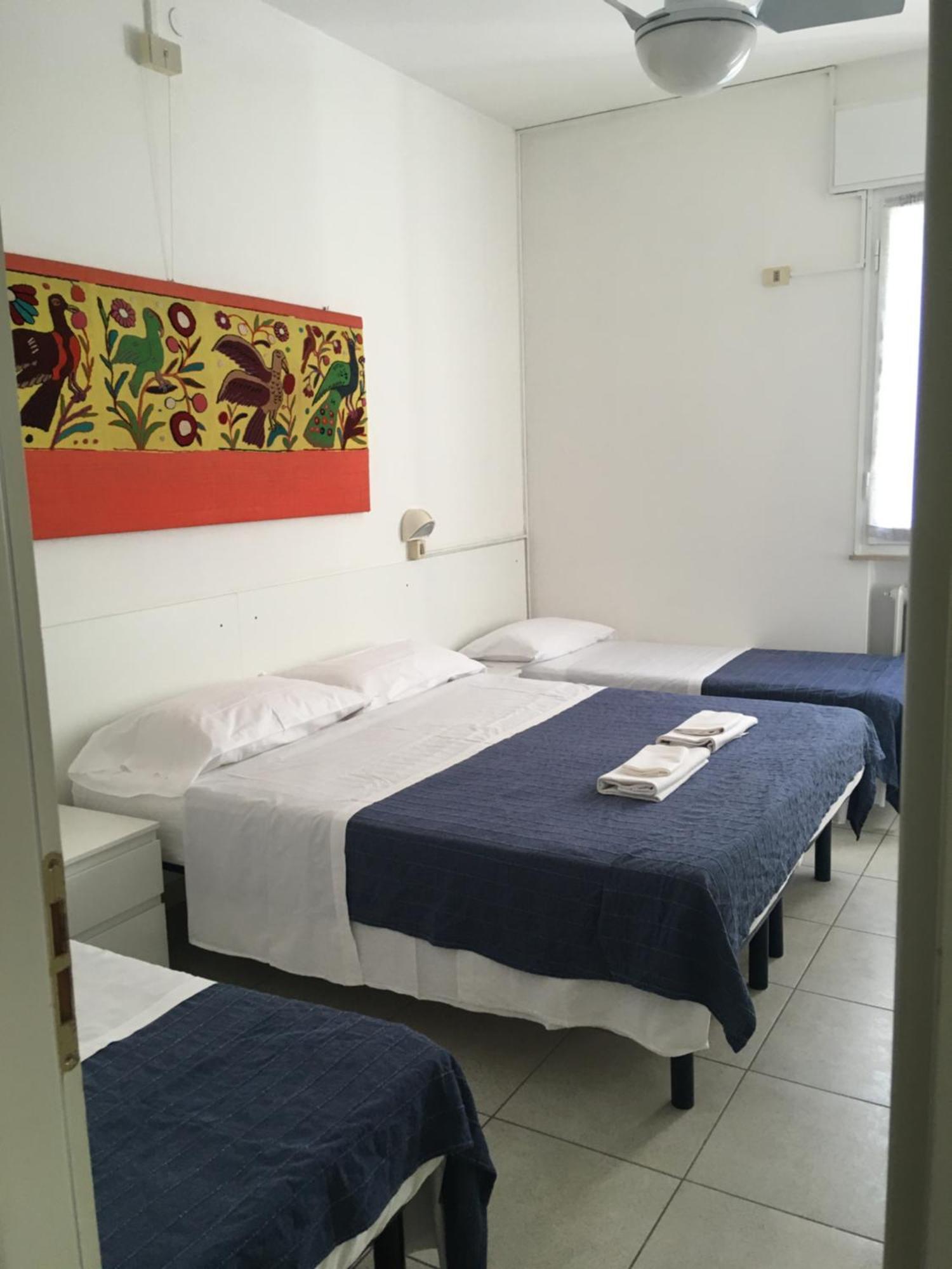 Hotel Maddalena Marina di Ravenna Oda fotoğraf